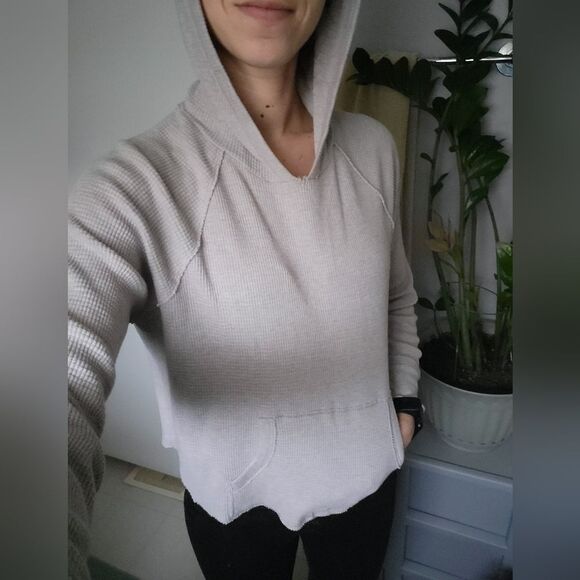 Size S Aritzia BUNDLE/LOT Long-sleeve Pullover Shirts - Picture 5 of 10